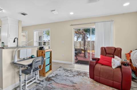 6161 NW 44th Terrace, Coconut Creek FL - photo 15 of 35