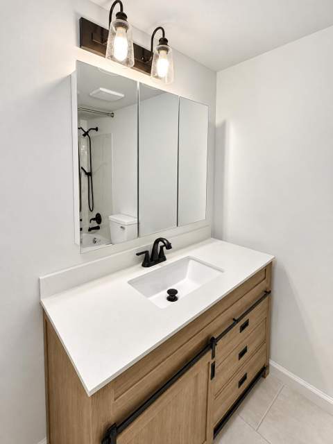 601 Three Islands #315, Hallandale Beach FL - photo 9 of 10