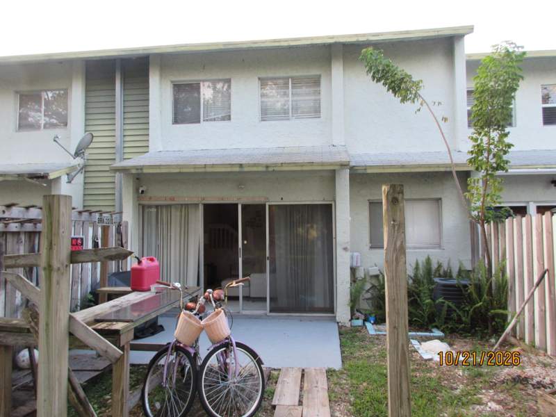 3 bedroom Townhouse at 836 Crystal Lake Drive, Crystal View Townhomes, Deerfield Beach — photo 5