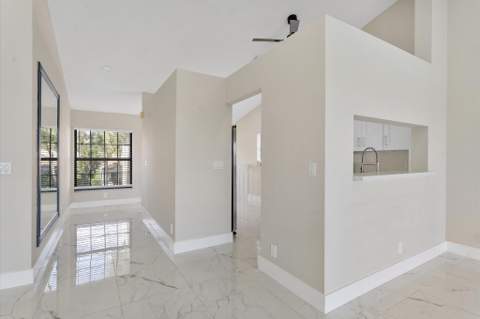 10890 Lakemore Lane #Unit 201, Boca Raton FL - photo 9 of 47
