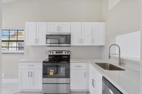 10890 Lakemore Lane #Unit 201, Boca Raton FL - photo 11 of 47