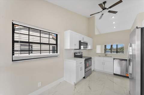 10890 Lakemore Lane #Unit 201, Boca Raton FL - photo 15 of 47