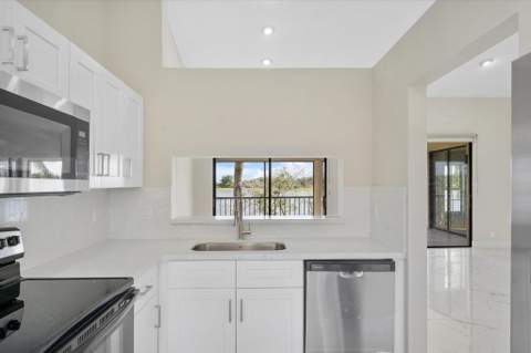 10890 Lakemore Lane #Unit 201, Boca Raton FL - photo 16 of 47