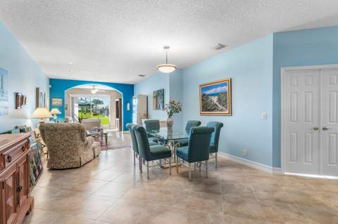 10649 Royal Caribbean Circle, Boynton Beach FL - photo 7 of 42
