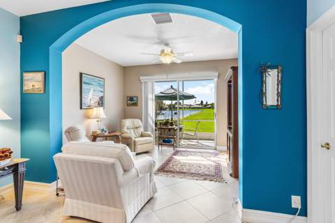 10649 Royal Caribbean Circle, Boynton Beach FL - photo 10 of 42