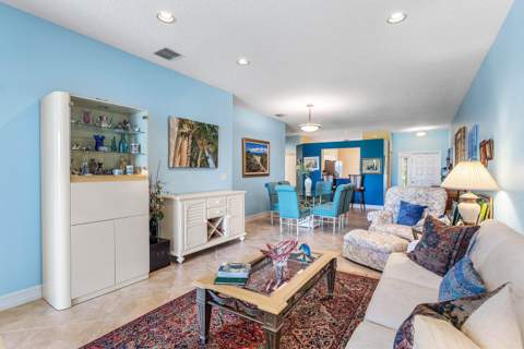 10649 Royal Caribbean Circle, Boynton Beach FL - photo 11 of 42