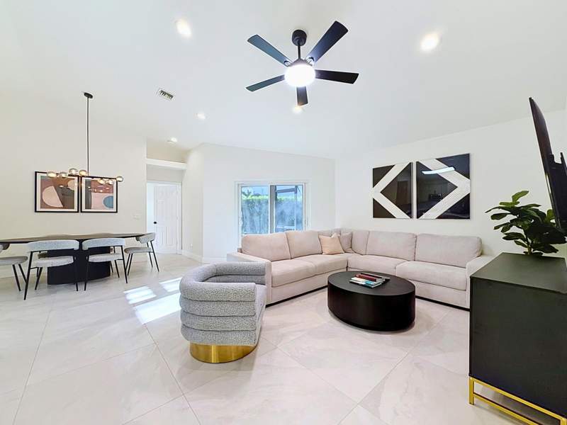 3 bedroom Single Family Residence at 5208 Eagle Cay Place, Eagle Cay at Regency Lakes, Coconut Creek — photo 4