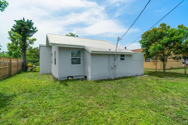 2 bedroom Single Family Residence at 137 SW 9th Avenue, Lincoln Park, Delray Beach — photo 2