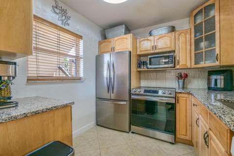 3531 NW 50th Avenue #413, Lauderdale Lakes FL - photo 9 of 28