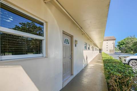 3531 NW 50th Avenue #413, Lauderdale Lakes FL - photo 19 of 28
