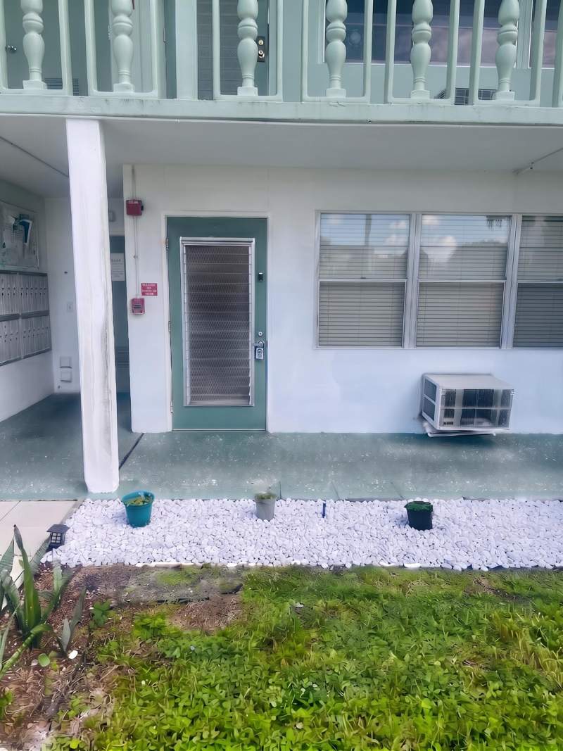 1 bedroom Condominium at 270 Newport R Drive #R, Newport R Condo, Deerfield Beach — photo 3