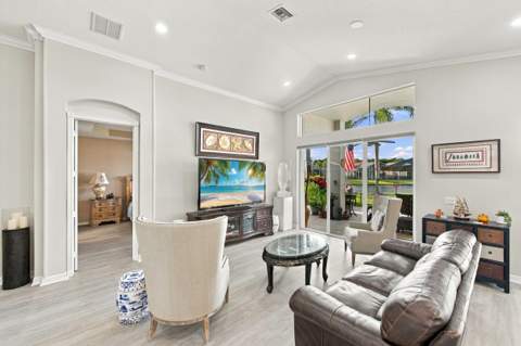 8189 Parini Way, Lake Worth FL - photo 8 of 53