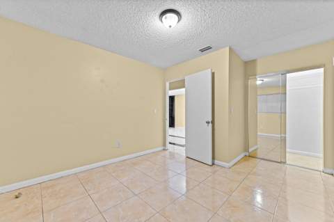 5918 S Rue Road, West Palm Beach FL - photo 17 of 27