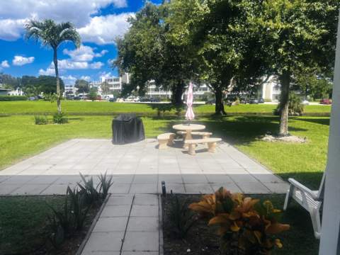 270 Newport R Drive #R, Deerfield Beach FL - photo 6 of 54