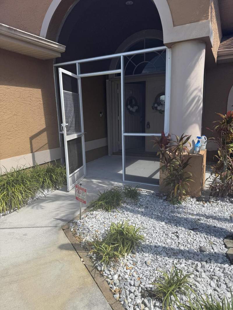 4 bedroom Single Family Residence at 591 NW Grenada Street, Port St Lucie Section 25, Port St. Lucie — photo 2