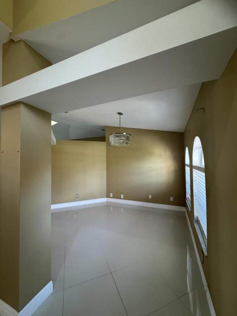 591 NW Grenada Street, Port St. Lucie FL - photo 6 of 36