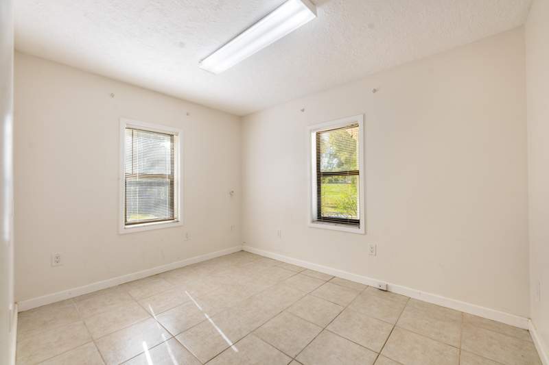 3 bedroom Single Family Residence at 6397 Peterson Road, Fort Pierce, Fort Pierce — photo 5