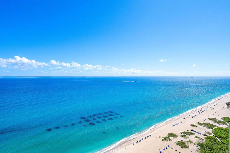 2 bedroom Condominium at 3000 N Ocean Drive #38C, Tiara, Singer Island — photo 2