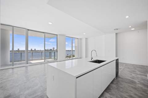 220 Lake Shore Drive #1202, West Palm Beach FL - photo 12 of 37