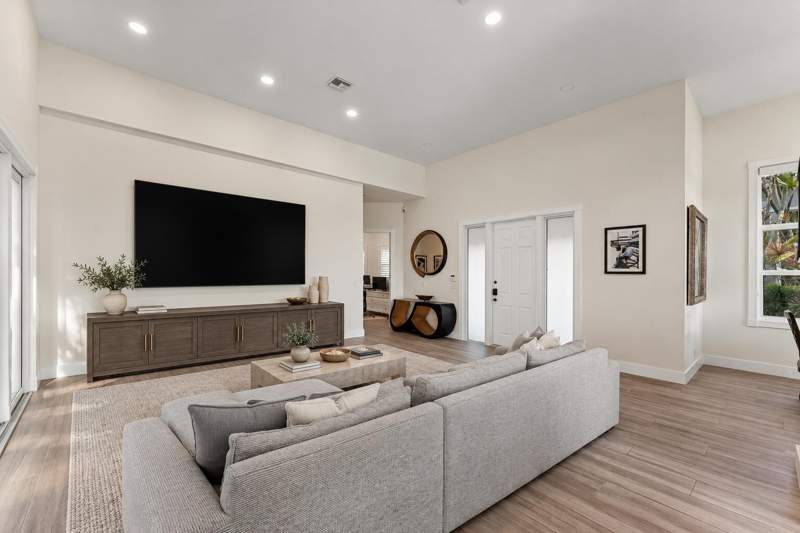 3 bedroom Townhouse at 5798 NW 39th Avenue, Cambridge Park, Boca Raton — photo 2