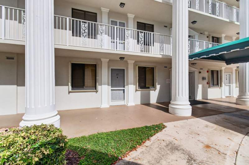 2 bedroom Condominium at 6169 Balboa Circle #103, Whitehall Condo At Camino Real, Boca Raton — photo 4