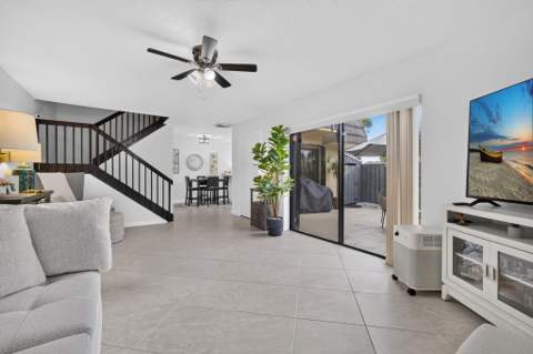 2002 20th Way, West Palm Beach FL - photo 13 of 70