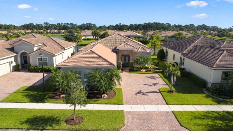 3 bedroom Single Family Residence at 21863 SW Tivolo Way, Verano Pud No. 1 Plat No. 17, Port St. Lucie — photo 4
