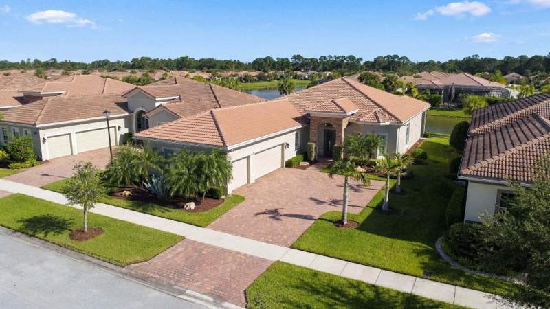 3 bedroom Single Family Residence at 21863 SW Tivolo Way, Verano Pud No. 1 Plat No. 17, Port St. Lucie — photo 2