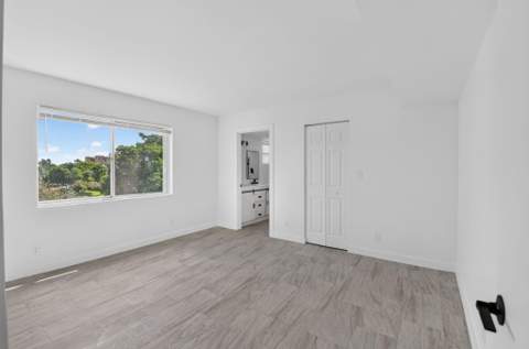 7145 Huntington Lane #408, Delray Beach FL - photo 22 of 86