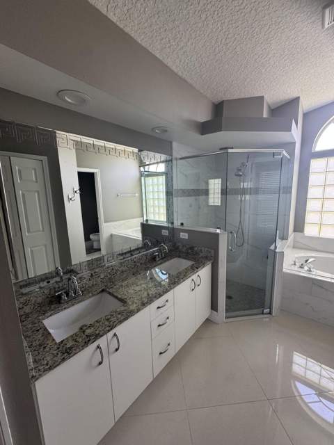 591 NW Grenada Street, Port St. Lucie FL - photo 12 of 36