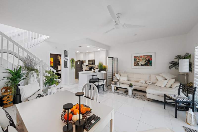 3 bedroom Townhouse at 79 Tall Oaks Circle, Tequesta Oaks, Tequesta — photo 3