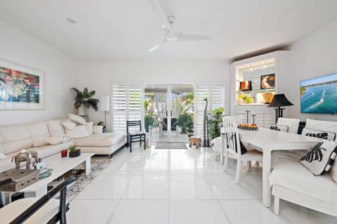 79 Tall Oaks Circle, Tequesta FL - photo 6 of 30