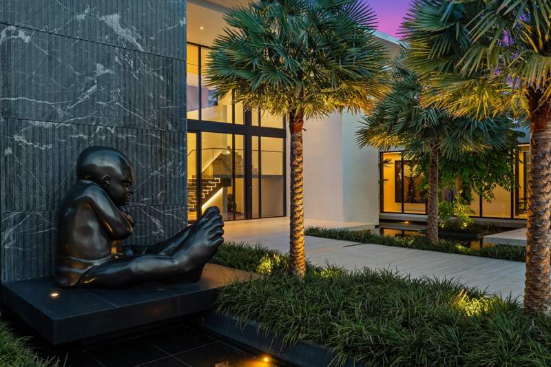 9 bedroom Single Family Residence at 600 NE 5th Avenue, Boca Raton, Boca Raton — photo 3