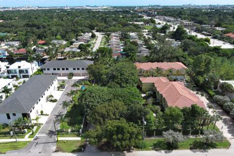 4696 SW 32nd Avenue, Dania Beach FL - photo 14 of 16