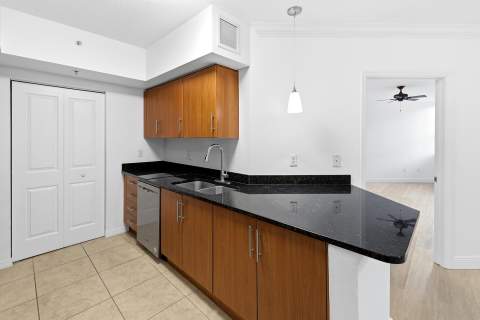 600 S Dixie Highway #558, West Palm Beach FL - photo 11 of 28