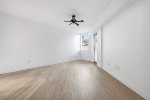 600 S Dixie Highway #558, West Palm Beach FL - photo 17 of 28