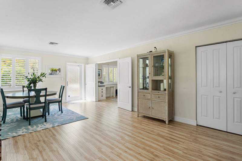 2 bedroom Single Family Residence at 2607 SE 21st Street, Breakwater, Fort Lauderdale — photo 4