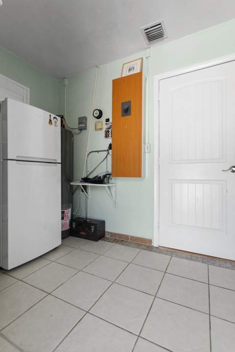 2607 SE 21st Street, Fort Lauderdale FL - photo 17 of 37
