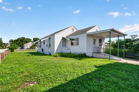 529 23rd Avenue, Lake Worth Beach FL - photo 6 of 22