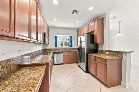 601 S Federal Highway #25, Lake Worth FL - photo 21 of 48