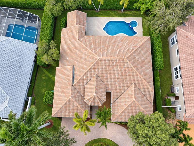 6 bedroom Single Family Residence at 1776 Eagle Trace Boulevard, Fairways At Eagle Trace, Coral Springs — photo 3