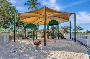 1455 Sunset Way, Weston FL - photo 9 of 12