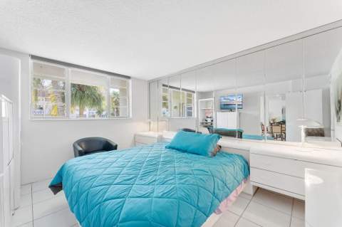 1889 S Ocean Drive #203, Hallandale Beach FL - photo 14 of 26