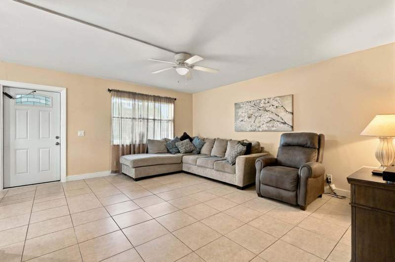 2 bedroom Condominium at 532 Capri L, Kings Point Capri Condos, Delray Beach — photo 4