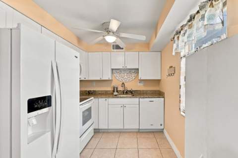 532 Capri L, Delray Beach FL - photo 7 of 45
