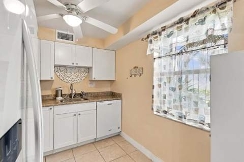 532 Capri L, Delray Beach FL - photo 8 of 45