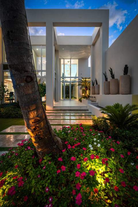 1241 Cocoanut Road, Boca Raton FL - photo 7 of 70