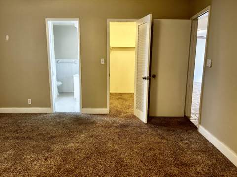5151 NE 18th Terrace, Fort Lauderdale FL - photo 11 of 37