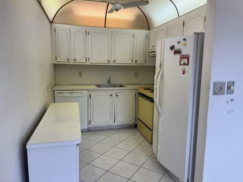 4006 Farnham #4006, Deerfield Beach FL - photo 7 of 32