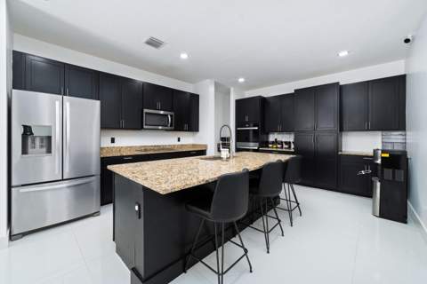 7461 Moonrise Drive, Lake Worth FL - photo 10 of 31